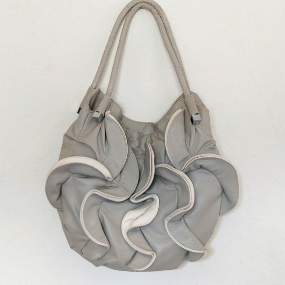 Gray White Petal Shoulder Tote Bag Braided, Leather Designer Inspired  NEW - Picture 1 of 10